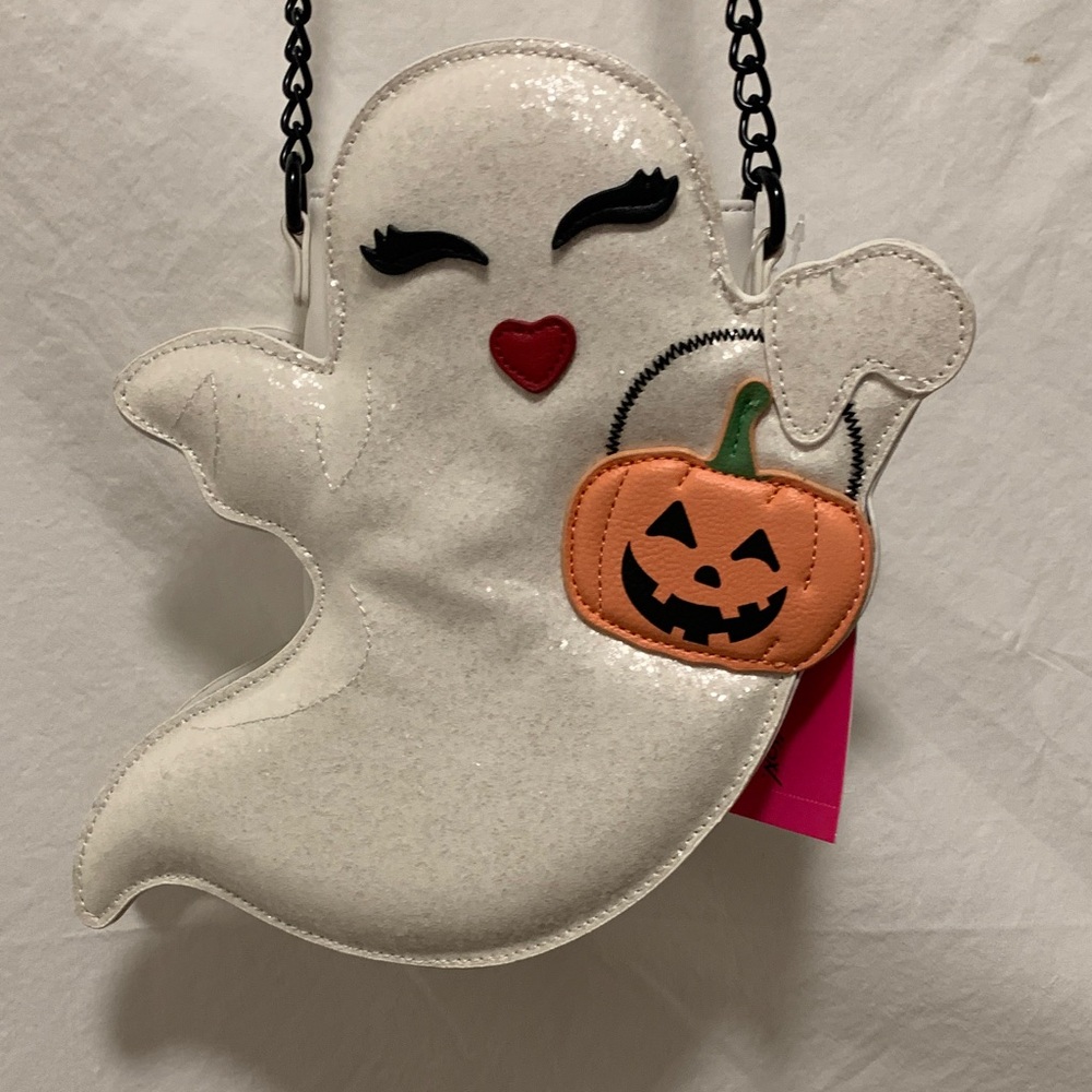 NWT Betsey Johnson Super Cute White Ghost Bag